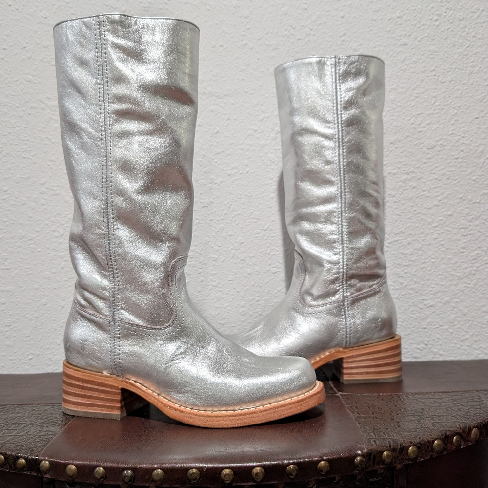 Frye Campus Silver Leather Boots Size 8.5 - Picture 13 of 16